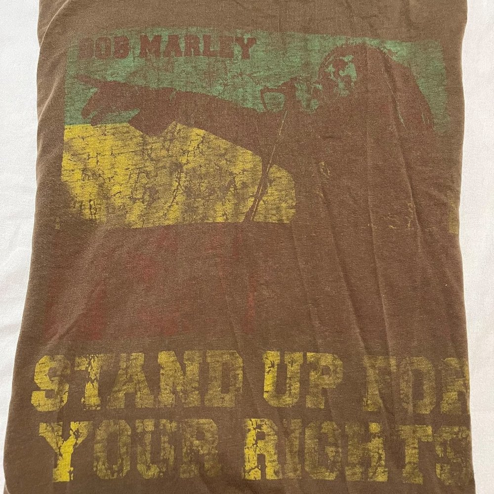 Bob Marley t-shirt